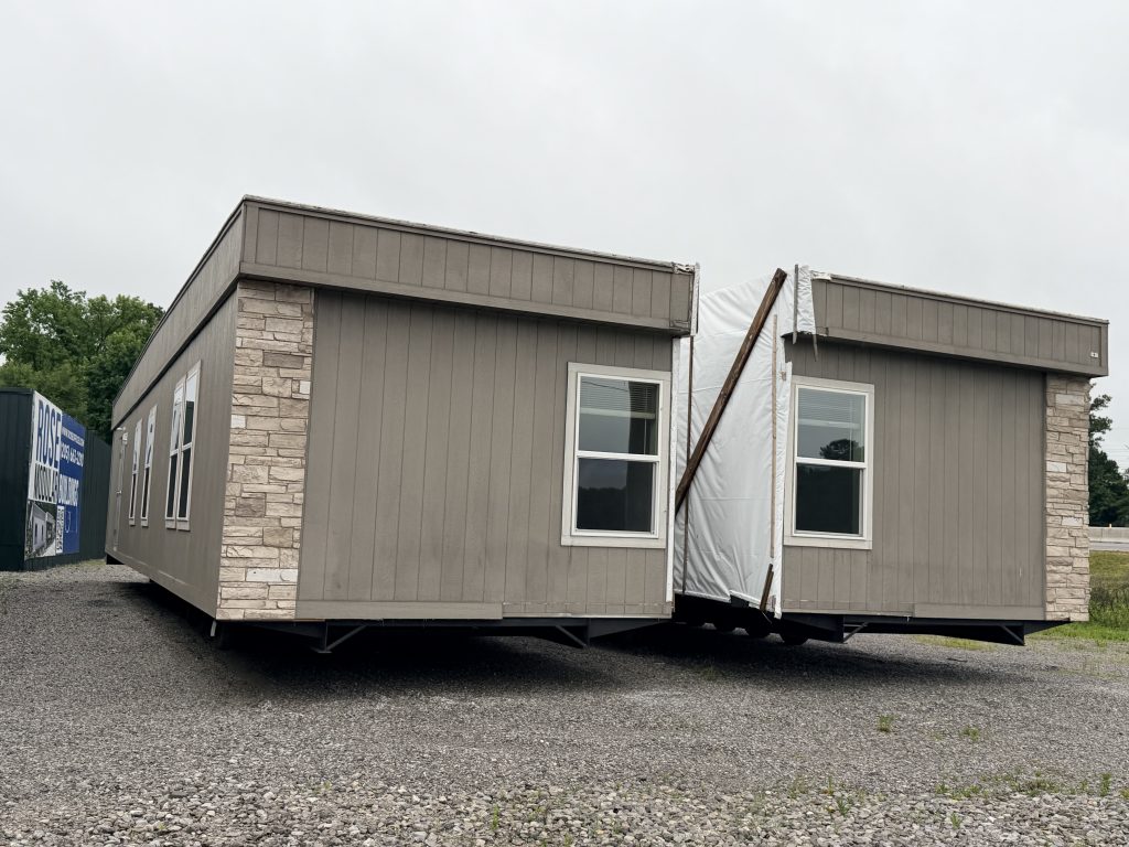 28x60 Used-Modular-Building-For-Lease in Birmingham Alabama - Ready to ship across the SoutheastUsed modular building rental in Alabama, Georgia, Mississippi, South Carolina